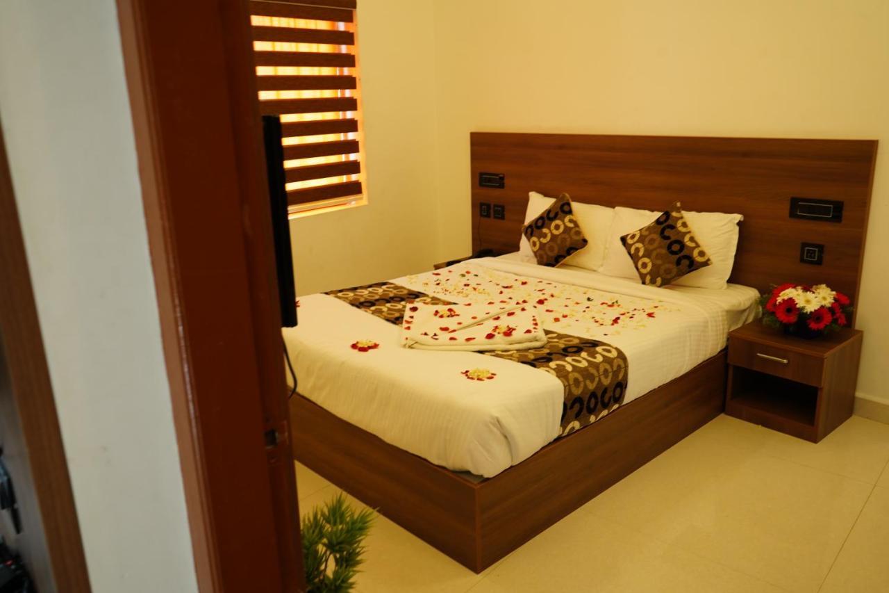 The Patio Thekkady Ξενοδοχείο Εξωτερικό φωτογραφία